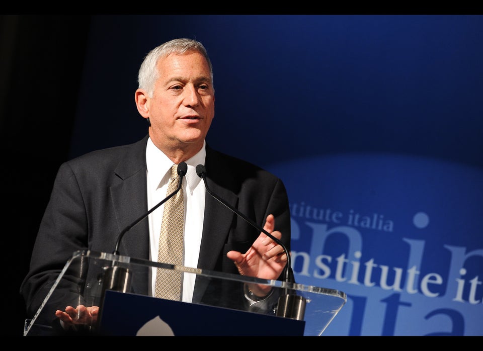 Walter Isaacson