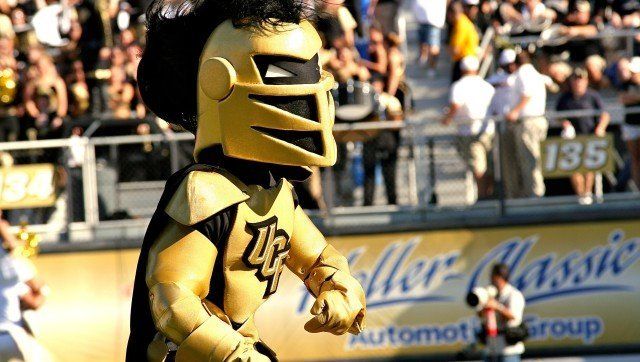 2009-06-04 21:33 en:User:Scpmarlins | Scpmarlins 1024×683× (415023 bytes) Knightro, the University of Central Florida Mascot._ ... 