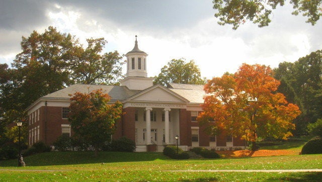 Description Amherst College, Amherst, Massachusetts, USA. | Source I took this photograph. | Date 2010-10-17 | Author Daderot | ...