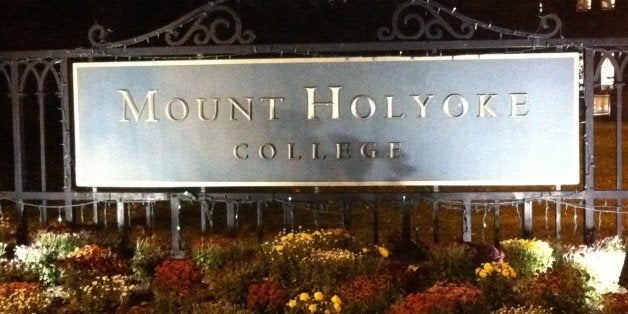 interview visit, mount holyoke college gates