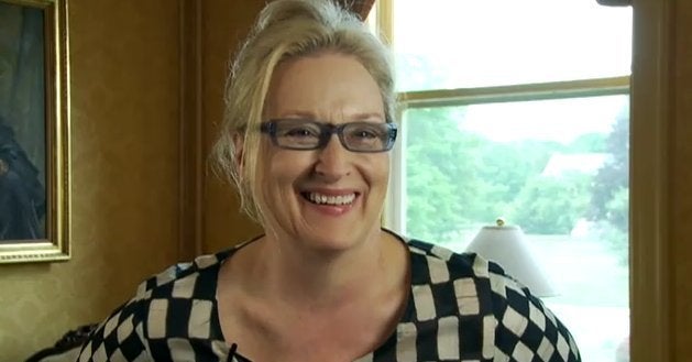 Lisa Kudrow Meryl Streep Attempt To Ring In Vassar S Sesquicentennial Video Huffpost Communities Lisa Kudrow Meryl Streep Attempt To Ring In Vassar S Sesquicentennial Video Huffpost Communities