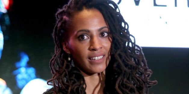 LOS ANGELES, CALIFORNIA - MARCH 22: Activist Kamilah Willingham speaks on stage at the GUESS Foundation and Peace Over Viole