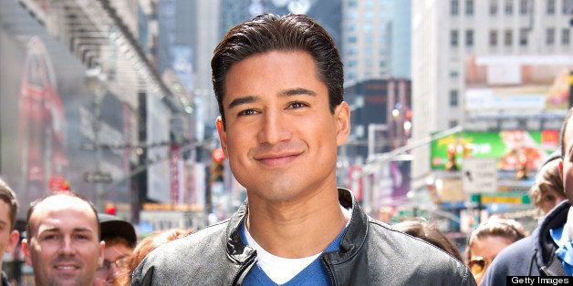 NEW YORK, NY - APRIL 15: Mario Lopez visits 'Extra' in Times Square on April 15, 2013 in New York City. (Photo by D Dipasupil/Getty Images)