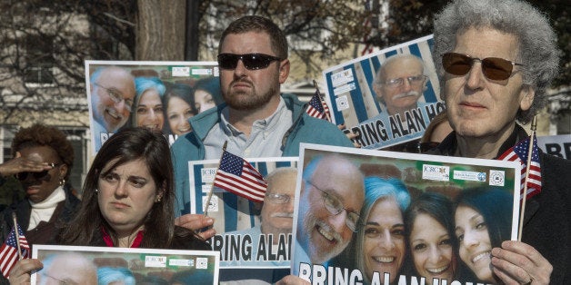 Supporters rally on behalf of imprisioned US citizen Alan Gross, calling for US President Barack Obama to help free Gross, wh