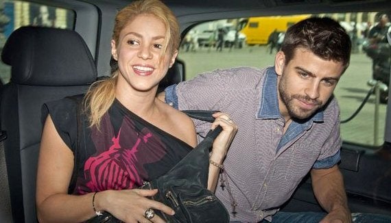 Shakira Shuts Up Rumors Of Breakup With Gerard Pique | HuffPost Voices