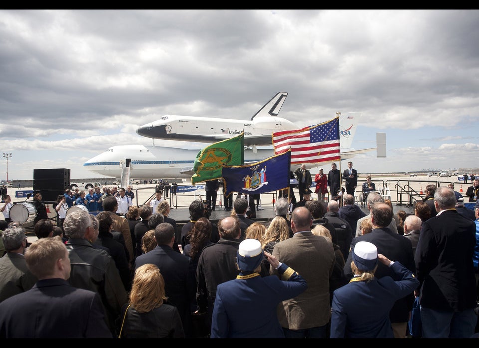 Shuttle Enterprise Flight To NYC