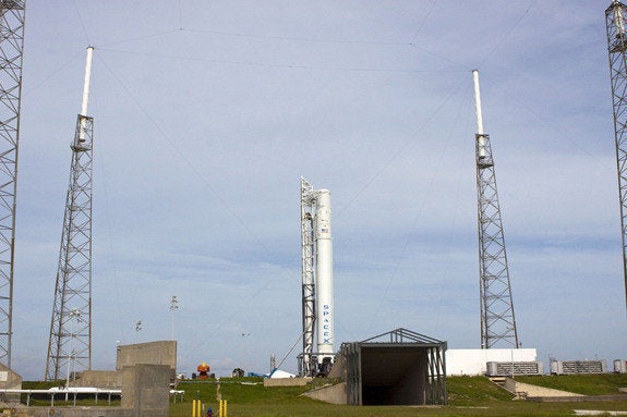 SpaceX Dragon Spacecraft To Launch Oct. 7 On First Contract Mission To ...