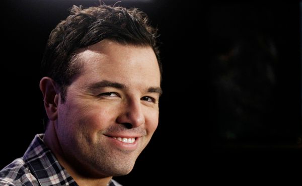 <a href="http://www.starpulse.com/news/index.php/2008/07/03/seth_macfarlane_swears_off_marijuana" target="_blank">"I don't sm