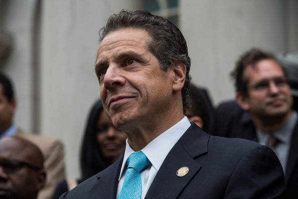 <a href="http://www.nydailynews.com/new-york/attorney-general-andrew-cuomo-smoked-pot-younger-years-illegal-drugs-article-1.1