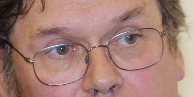 Dr. Tim Hunt, head of cell cycle control at the Imperial Cancer Research Fund is pictured after winning the Nobel Prize for Medicine in London Monday, Oct. 8, 2001. Sir Paul Nurse and Tim Hunt share the award with American Dr Leland H. Hartwell Director of the Fred Hutchinson Cancer Research Centre in Seattle. (AP Photo/Alastair Grant)