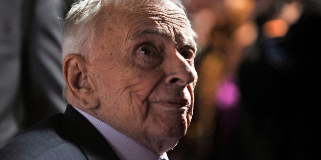 LOS ANGELES, CA - NOVEMBER 14: Author Gore Vidal attends the MOCA NEW 30th anniversary gala held at MOCA on November 14, 200