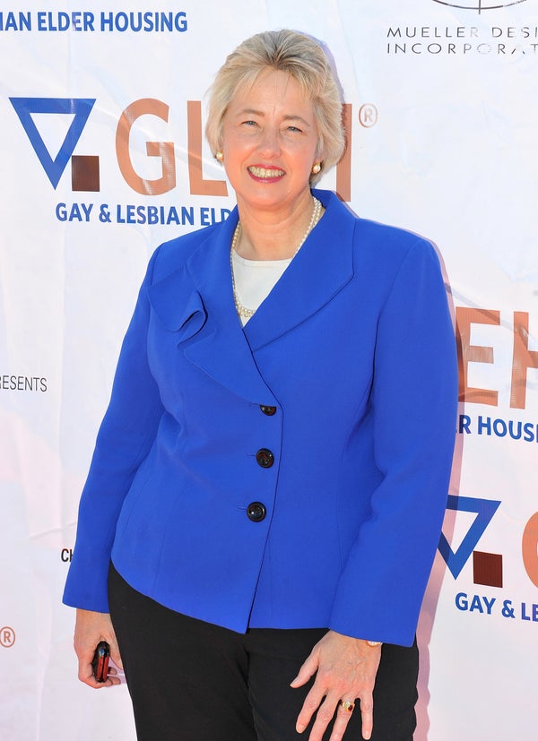 lesbian-elder-housing