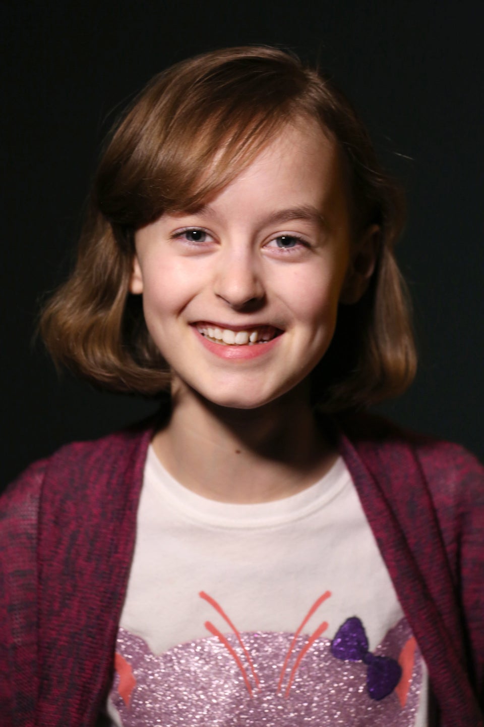 Sydney Lucas as Small Alison 