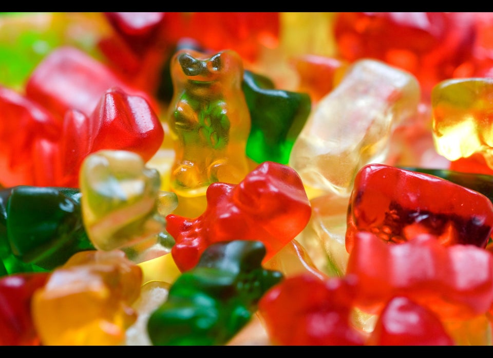 Halloween Candy Containing Animal Products: A List For Vegans To Avoid | HuffPost Impact Halloween Candy Containing Animal Products: A List For Vegans To Avoid | HuffPost Impact