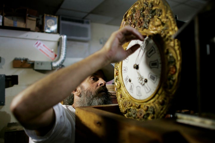 Here's Why Health Experts Want to Stop Daylight-Saving Time - WSJ