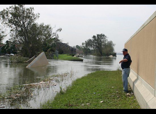 17th Street Canal Breach Site, in First Days