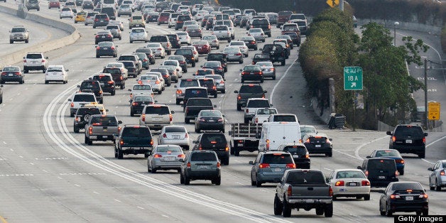 LOS ANGELES, CA - FEBRUARY 05: Traffic on the northbound and southbound lanes of the 110 Harbor Freeway starts to stack up d