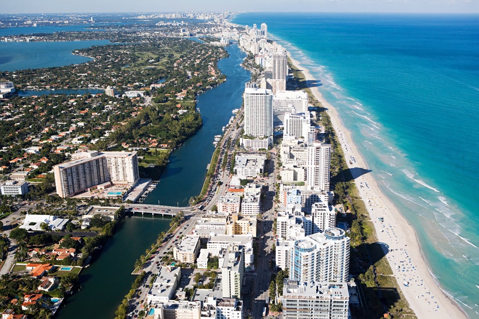 Miami's watersheds appeared to be a relatively good shape in CIRES study and the city didn't appear to be at great risk on th
