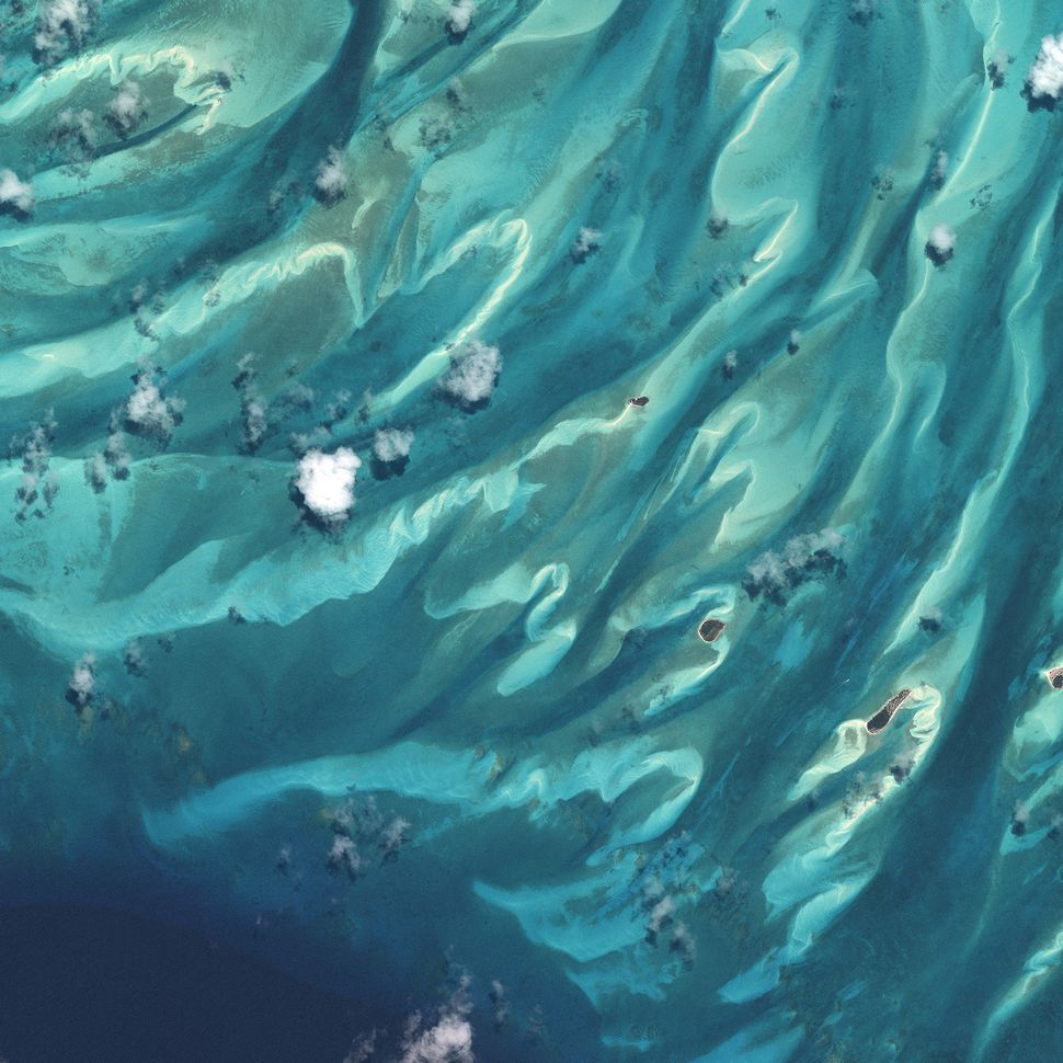 20 Amazing Photographs Of Earth, Taken From Space | HuffPost