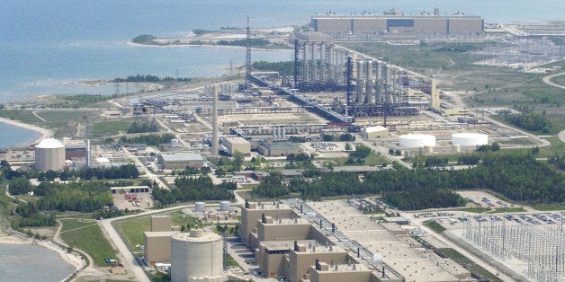 TORONTO-/060602/ Bruce Nuclear Plant near Kincardine on Lake Huron DICK LOEK/TORONTO STAR/Digital image) (Photo by Dick Loek/Toronto Star via Getty Images)