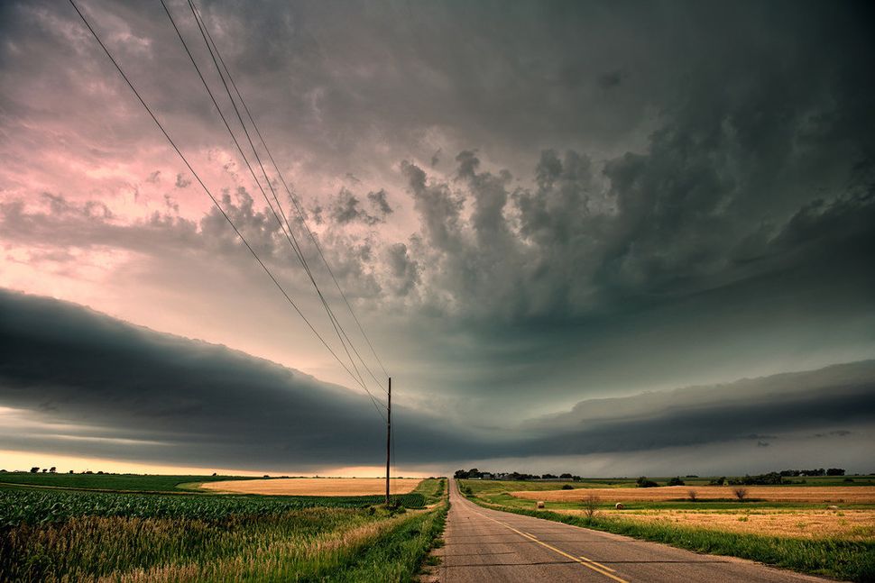 On The Hunt For Supercells: Amateur Photographer Captures Breathtaking ...