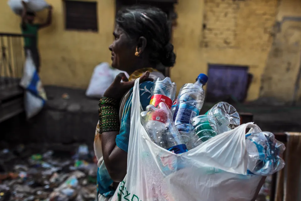 Growing garbage mound unnerves Domlur residents