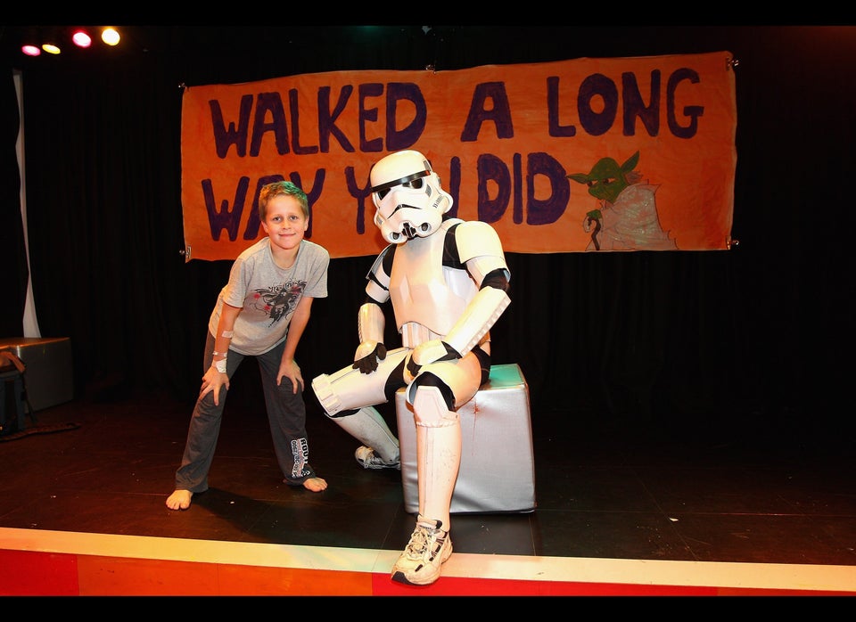 Stormtrooper Completes Walk Across Australia