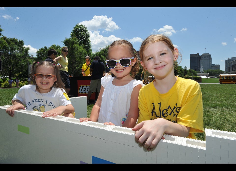 Cancer Charity Builds World's Largest LEGO Lemonade Stand