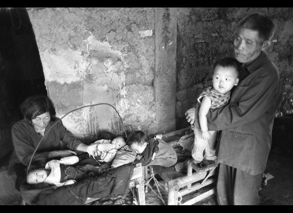 Chinese Woman Saved 30 Abandoned Babies From Trash