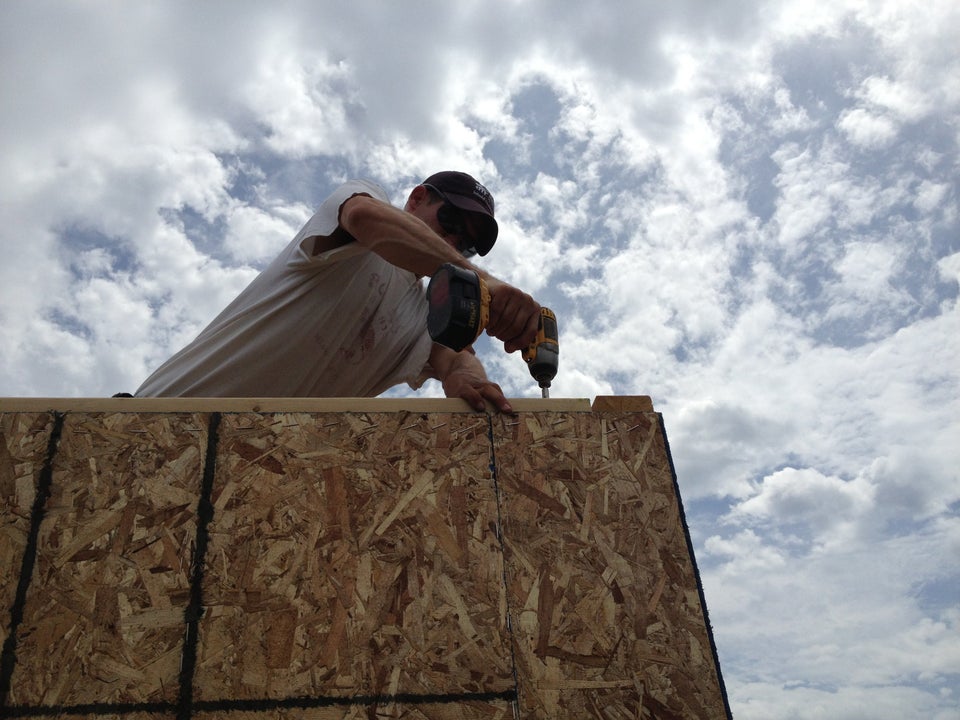 Once Homeless Vet Builds Houses For Others