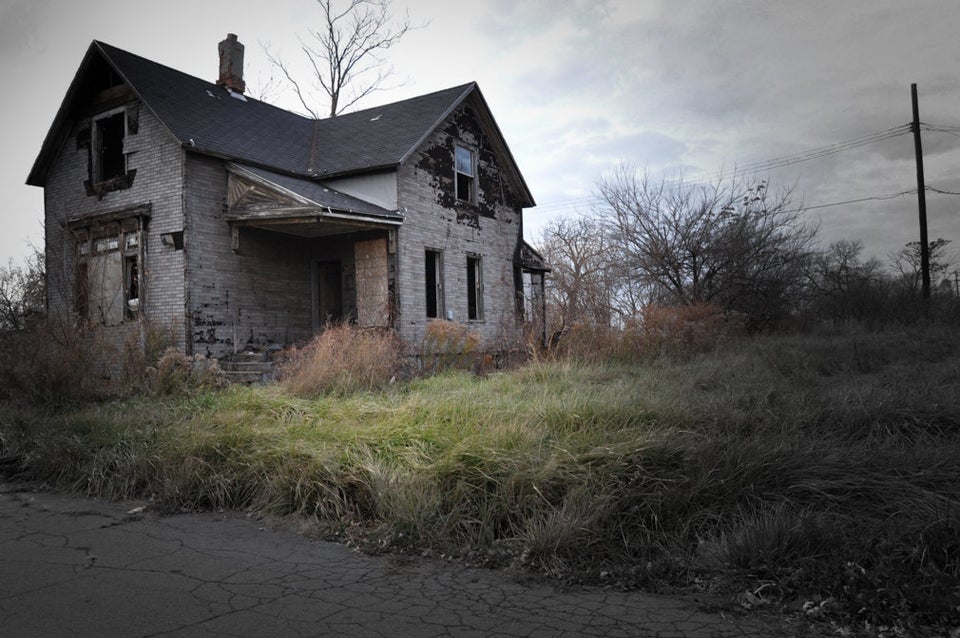 19 Eerie Photos That Put Americas Problems In Plain Sight Huffpost Impact