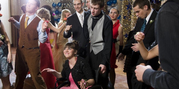 USA, Utah, Cedar Hills, Teenagers (14-17) dancing at high school prom