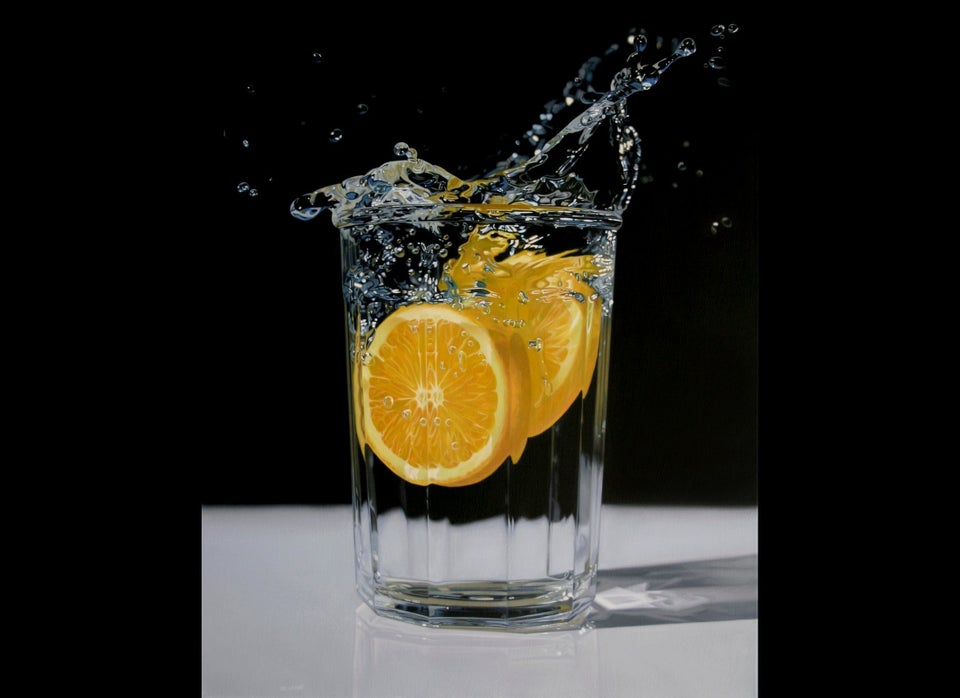 Jason de Graaf's Hyper-Realistic Paintings