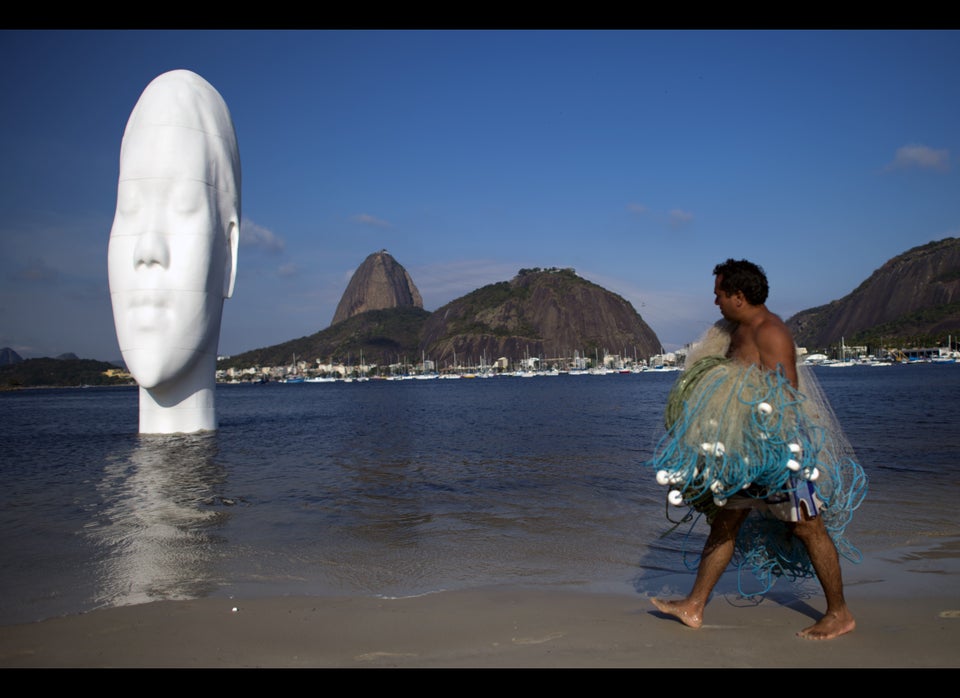 To See My Dreams Giant Sculpture Head By Jaume Plensa Unveiled On Rio