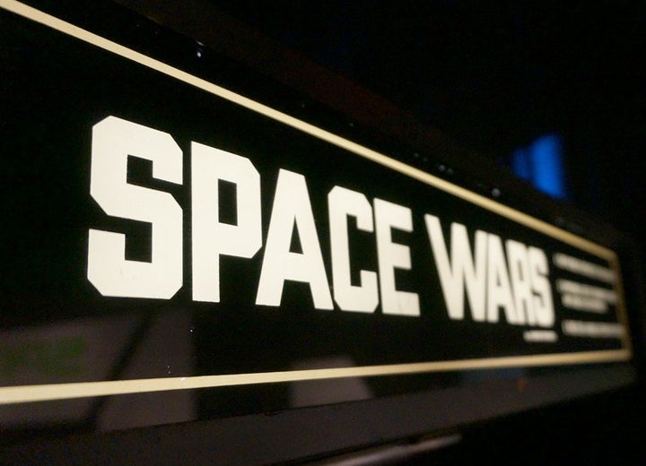 Spacewar! - PDP-1 - One of the First Video Games (MIT 1962) 