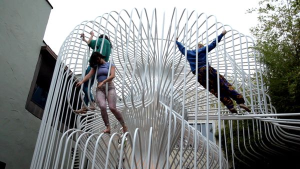 There's A Human-Sized Birdcage In Los Angeles | HuffPost