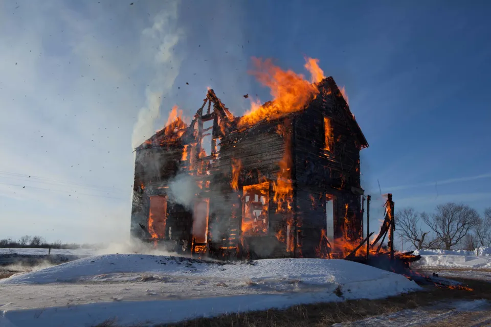 Artist Turns Abandoned Building Into A Life-Size Dollhouse Then Burns It  Down