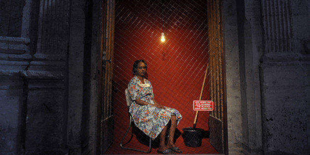 'Human Zoo' Exhibition Featuring Black Actors In Cages Shuts Down After ...