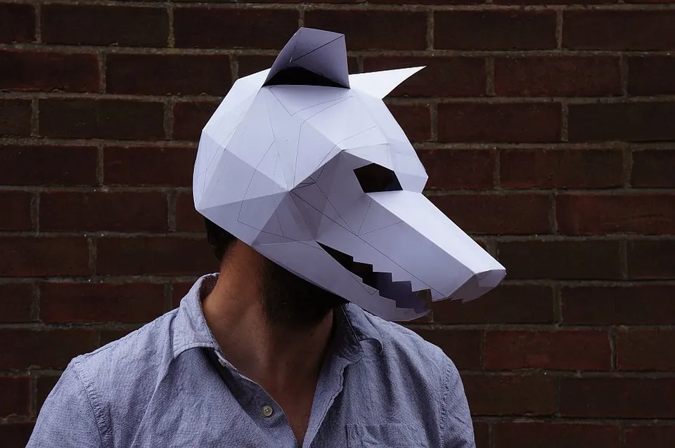 Still Need Halloween Costume? Print These Gorgeous Geometric Masks An Outfit | Entertainment