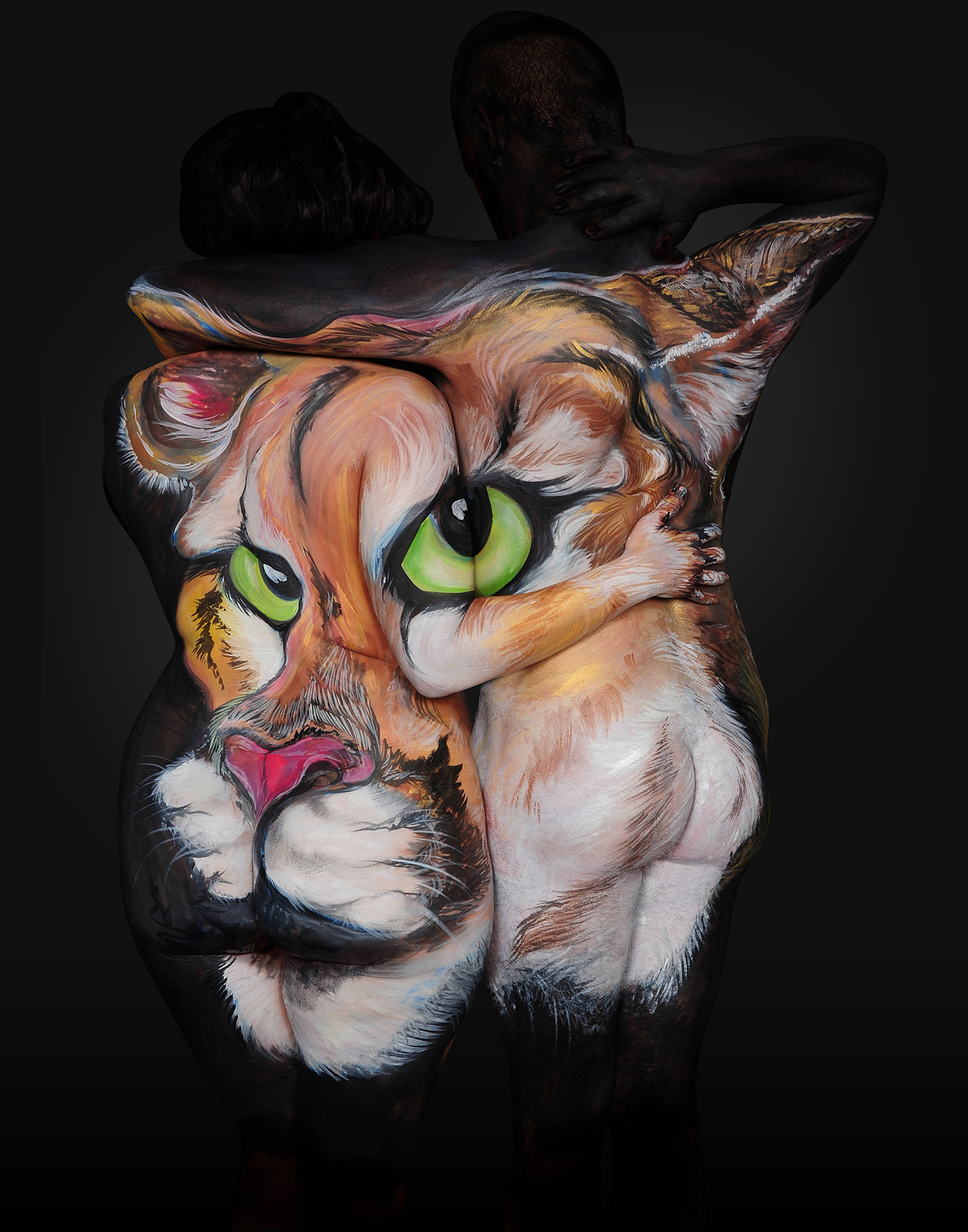 Body Painter Transforms Humans Into Breathtaking Portraits Of Animals   5bb284cf240000310097118a 