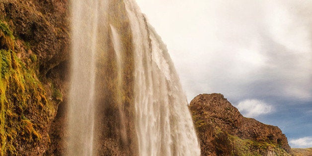 During our trip to Iceland, we of course had to stop at Seljalandsfoss. Unfortunately, the light wasnt very well and the sky was filled with many bright clouds. Furthermore, I absolutely underestimated the amount water spray everywhere. Long story short: I was a bit dissapointed by my possibilities and results..Instagram | TwitterMore pictures from ICELAND, TURKEY, PORTUGAL, BAVARIA or just BLACK&WHITE. This work is licensed under a Creative Commons Attribution-NonCommercial-ShareAlike 4.0 International License.This means, you can do whatever you want with this picture, as long as you publish adaptions again under the same or a compatible license, act non-commercial and give credit to the author as described in the license. Of course I would be happy to know how you actually could use my picture, but this is not obligation. In case of questions, just ask.In case you need further rights, e.g. for commercial use, do not hesitate to contact me. If you too want to publish your work under a Creative Common License, HERE is how to do this and HERE and HERE is, why you too should do th