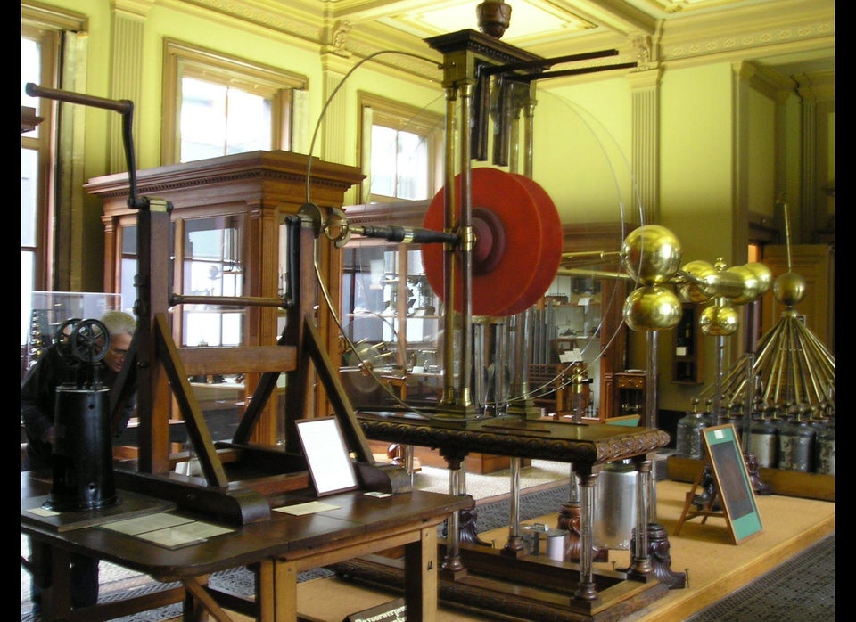 Teyler's Museum in Haarlem, Netherlands has all the sorts of things a rich 18th century merchant would have coveted. There ar