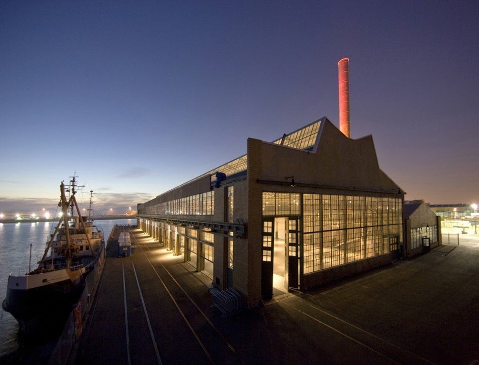 Marcy Wong Donn Logan Architects: Ford Assembly Building