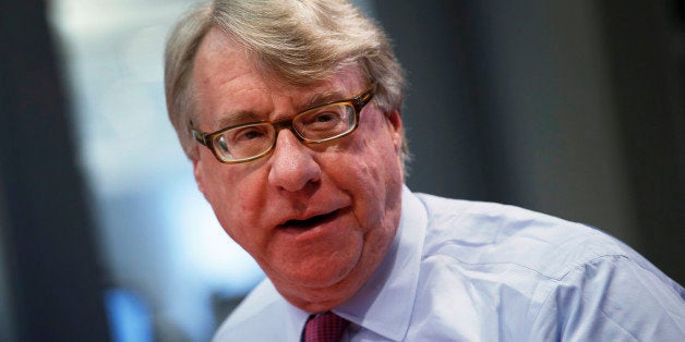 Jim Chanos, Founder and Managing Partner of Kynikos Associates LP speaks at the Reuters Global Investment Outlook summit in New York, November 19, 2013. REUTERS/Mike Segar (UNITED STATES - Tags: BUSINESS)