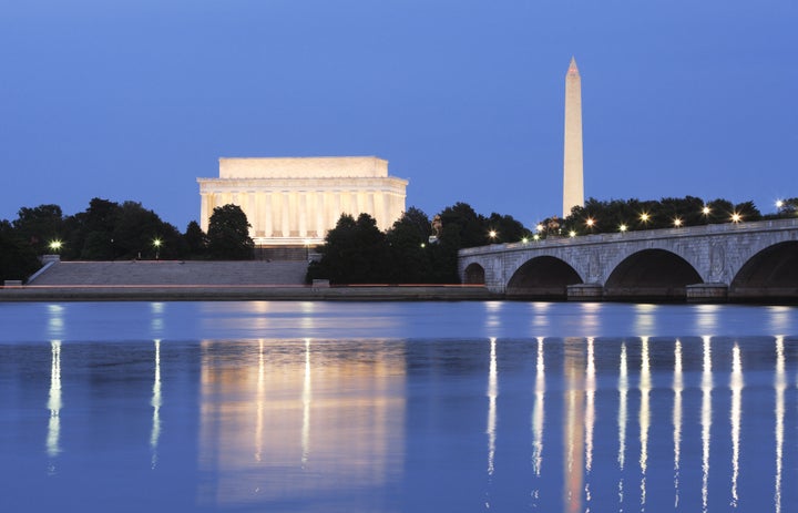 the lincoln memorial memorial...