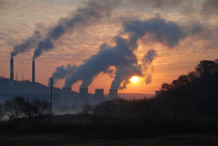 factory pipe polluting air ...