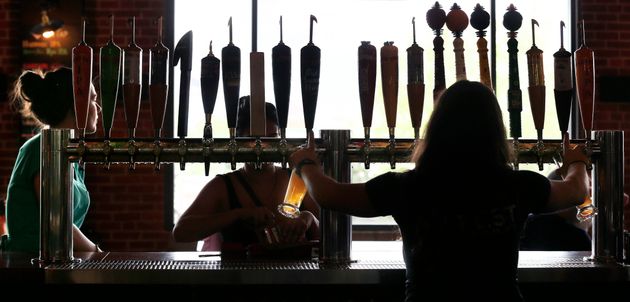 Budweiser Ousts Old Style Beer At Wrigley Field