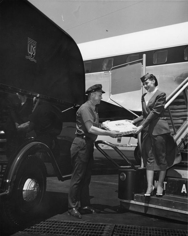 These Old School Photos Show The Evolution Of UPS' Big Brown Delivery ...