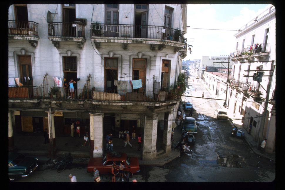 These Photos Show How Little Cuba's Struggling Economy Has Changed In A ...