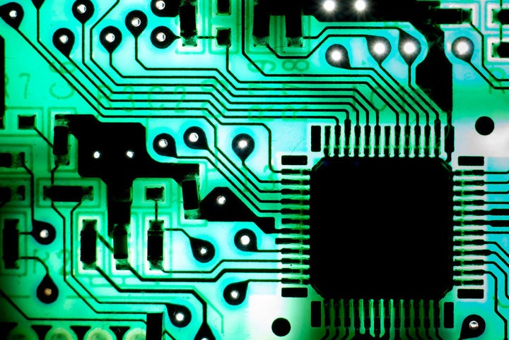 Tesil Chip Wow: Intel Unveils 1 Teraflop Chip With 50-Plus Cores | HuffPost Life